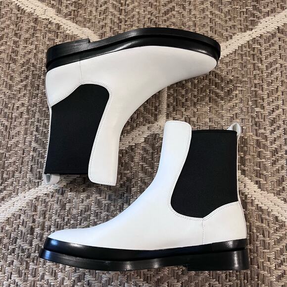 VINCE. Cecyl Chelsea Boot sz 6.5M - Picture 1 of 8